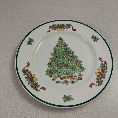 Johnson Bros Victorian Christmas Tree Dinner Plate Susan Kennedy 10 3/8'' LN READ