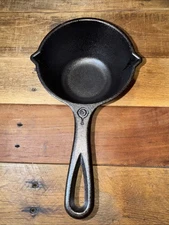 Lodge Cast Iron MP1 Double Spout 1 Cup Sauce Pan Ladle Melting Pot