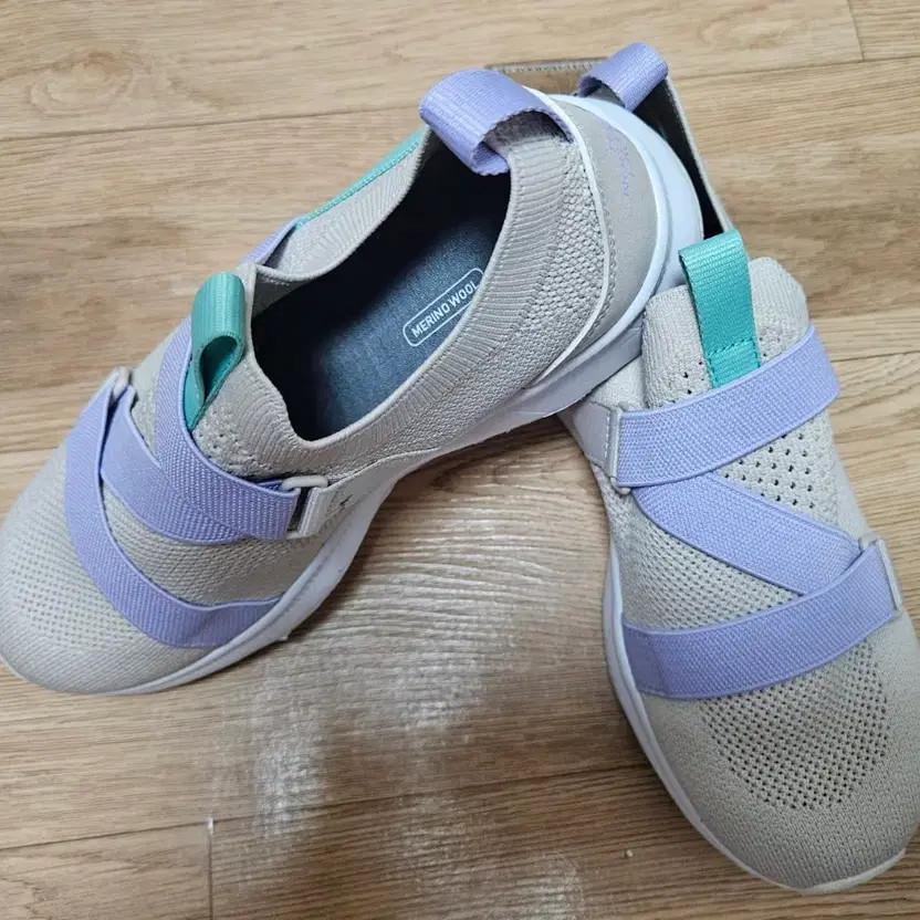 North Face Kids Slip-On Shoes Size 230 New Price 28000 thumbnail 7