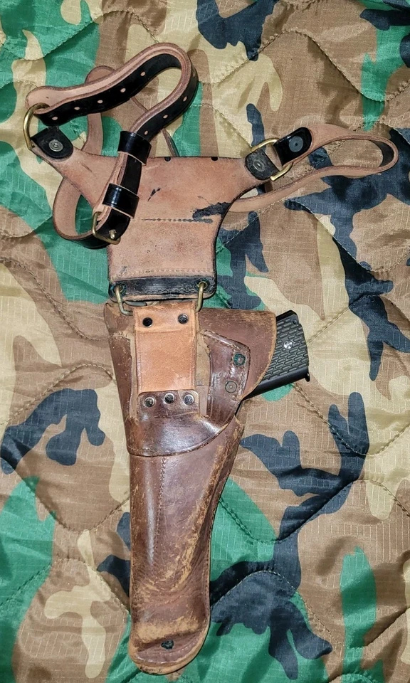 Funda militar Us Gi Vintage Colt 1911 con arnés para mano derecha cuero Foto 2 de 4