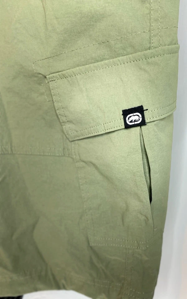Pantalones Cortos de Carga Ecko Unltd Para Hombres 32 Verde Ripstop Multi Bolsillo Exterior Estilo Patín Foto 3 de 4