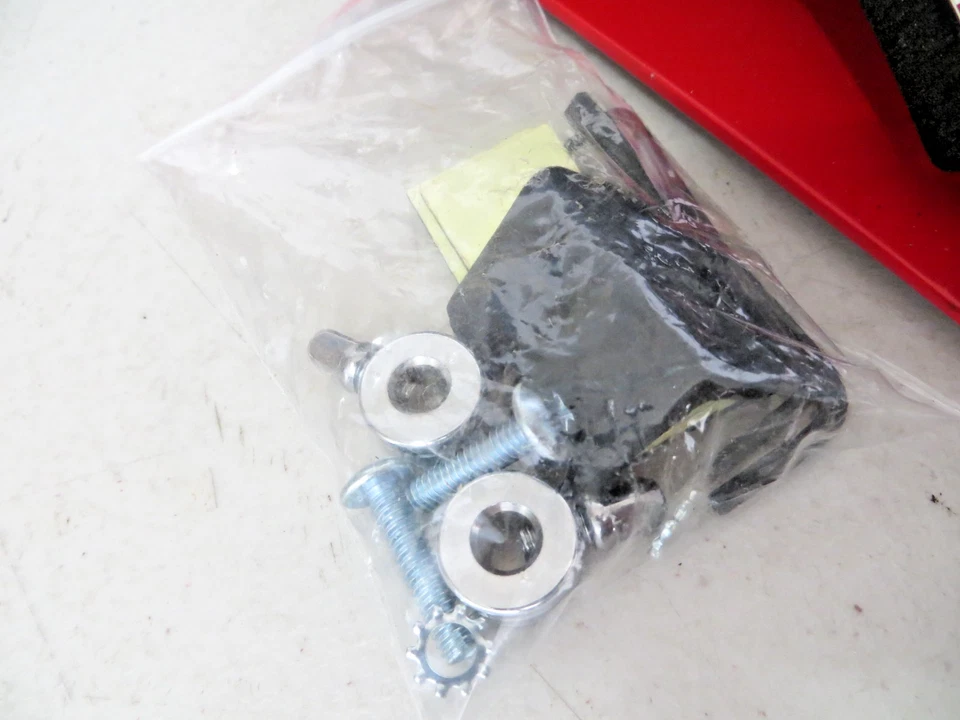 Pedal de bombo doble acelerador serie DW 5000 Delta 4 con estuche Foto 3 de 4