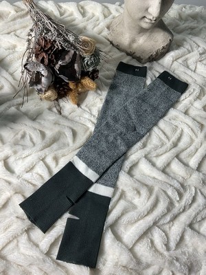 Under Armour Woman s Knit Grey White Leg Warmers One Size NWOT