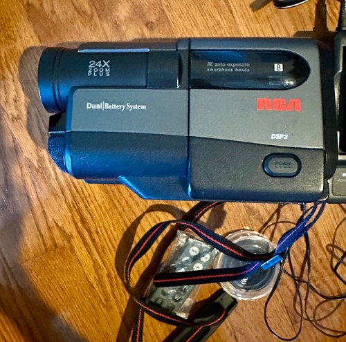 RCA Pro 8X Videocámara Videocámara Cargador de Batería Lente Difusora Remoto FUNCIONA - Imagen 5 de 9