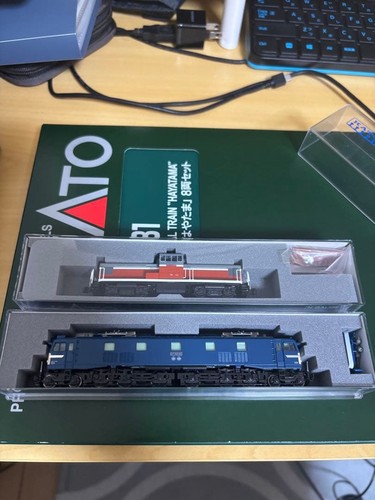 Tren local nocturno KATO Hayatama 655489 | Condition: Used