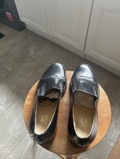 Samuel Windsor Handmade Leather Loafers UK Size 8. In Very Good Condition.