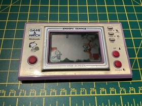 Nintendo GAME & WATCH SNOOPY TENNIS SP-30 (1982) &ndash; Vintage Handheld Console