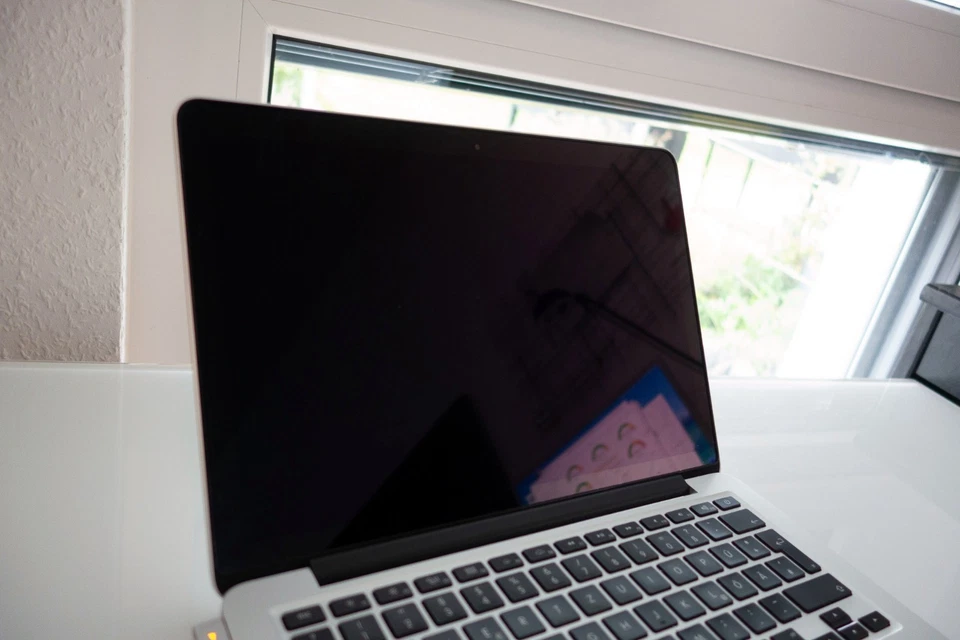 Apple MacBook Pro 13" 2015 · i7 · 16GB · 512GB, Foto 3 von 5