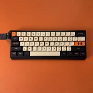 Clavier en carbone Orange Beige Noir Teinture tout-terraine PBT Jeu de touches