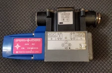 TOKYO KEIKI SPERRY VICKERS VALVE DG4V-3-2A-PL2-H-10-JA-S310 24V DC VA9842A 