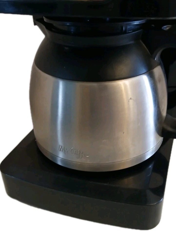 Cafetera programable Mr Coffee de 8 tazas  Foto 3 de 4