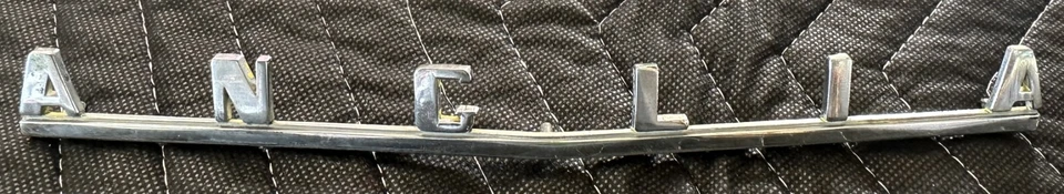 复古 20 世纪 50 年代 Anglia 铭牌徽章金属英国福特 — 第 2/4 张图片