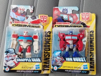 2 - 2017 Hasbro Transformers Cyberverse Optimus Prime E1897 & Ratchet E3634 