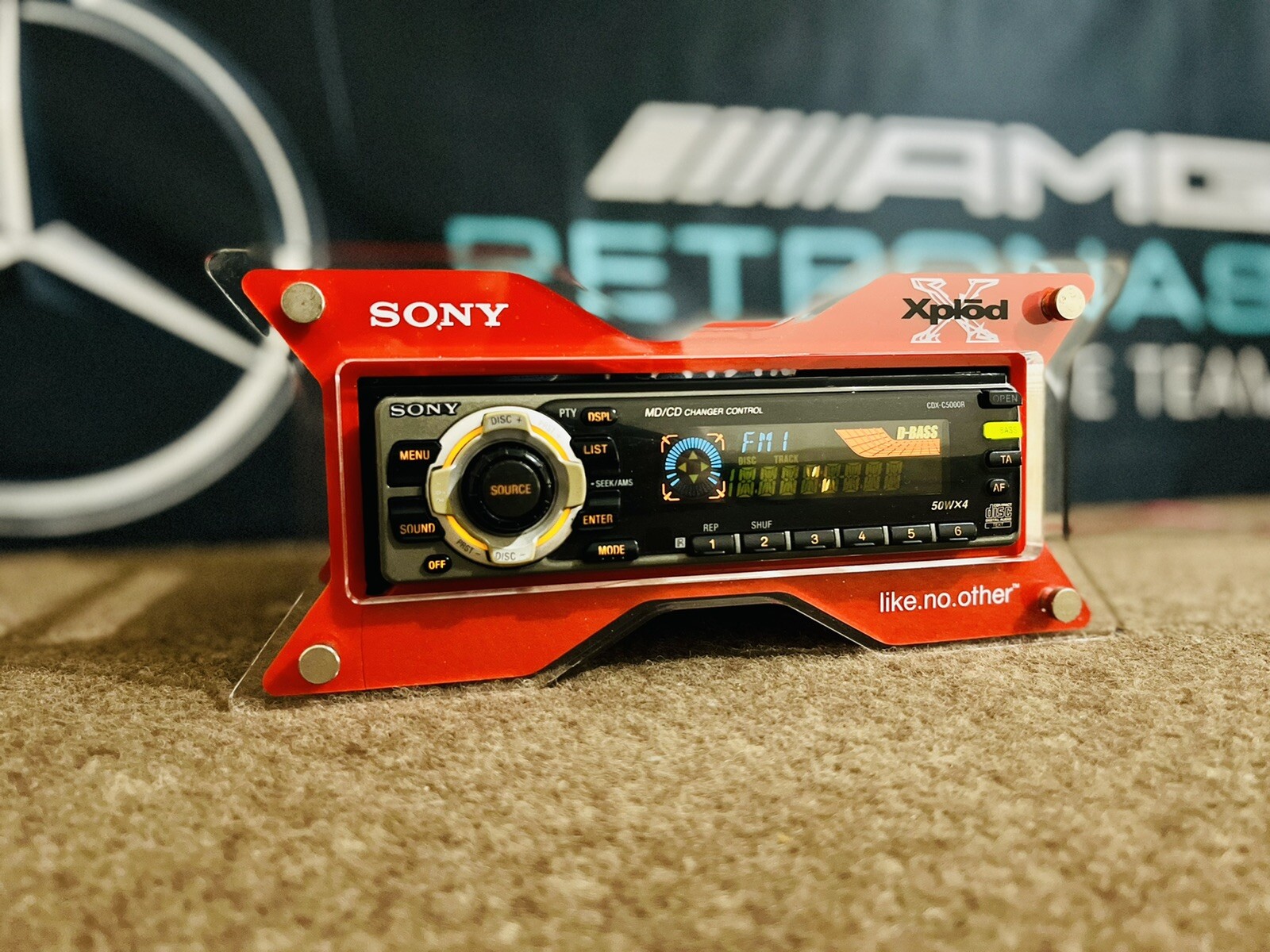 SONY CDXC5000R FM/MW/LW Compact Disc Player MD/CD Changer Control Old