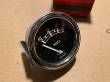 NIEHOFF GAUGES G-130 10-16 Volt Meter New Old Stock NOS