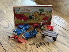 Plasticville 1302 O/S Farm Vehicles Implement Set Complete 1952 Blue/red