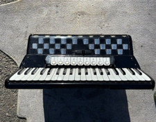 Vintage Iorio Accordion with Tone Chamber Black 9 Treble 3 Bass Selects