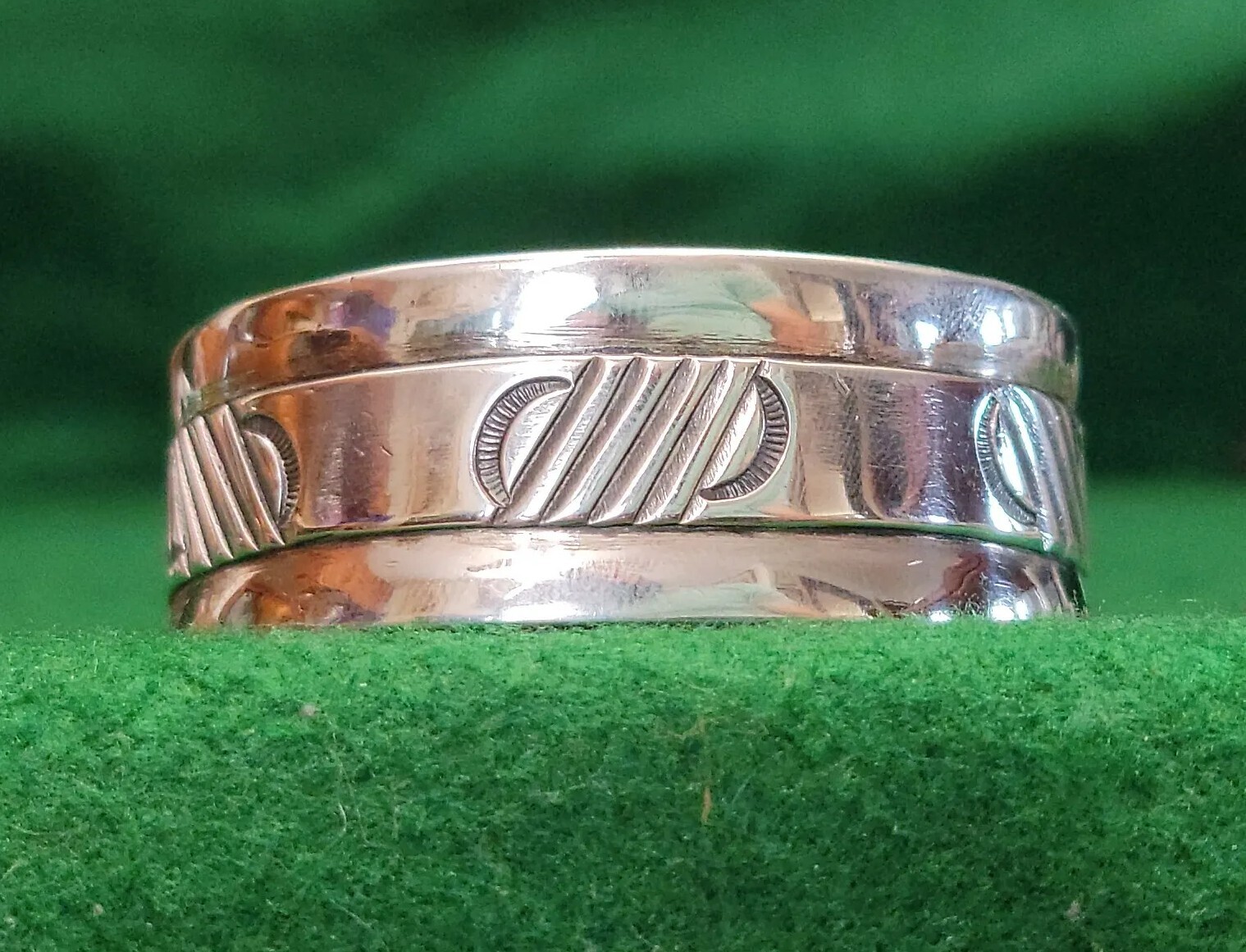 Sterling Silver 925 Heavy Stamped Cuff Bracelet N… - image 3