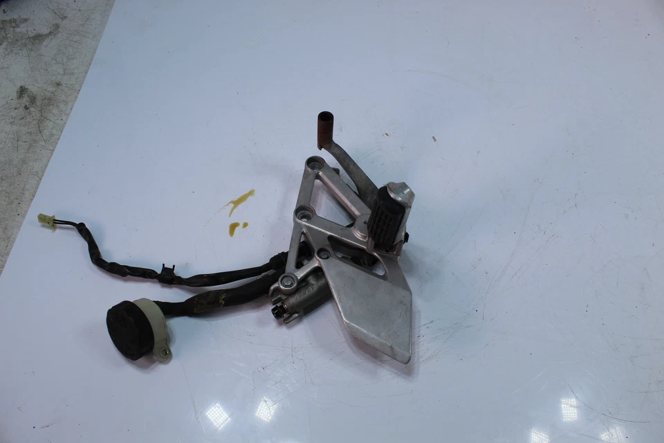 1996 Honda Cbr600f3 cilindro mestre de freio traseiro 43510-mal-601 - Imagem 3 de 4