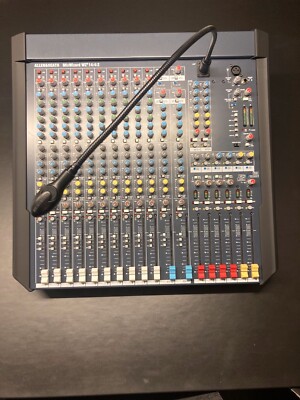 Mixer Allen & Heath MixWizard WZ4 14:4:2 mit original Schwanenhalslampe