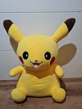 Pokemon Pikachu großes Squashy Plüschtier 35 cm groß