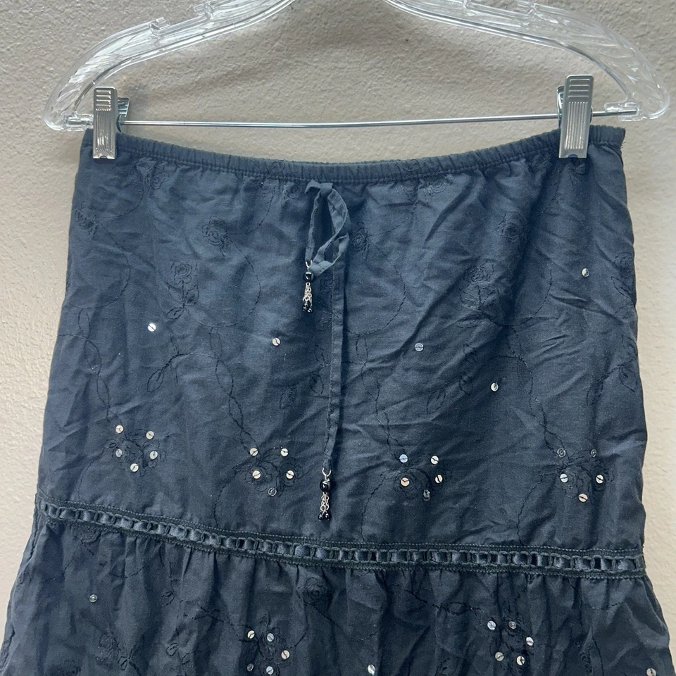 Falda Y2K Limited Too Negra Bordada Floral En Niveles MIDI Caprichosa Talla S Foto 4 de 4