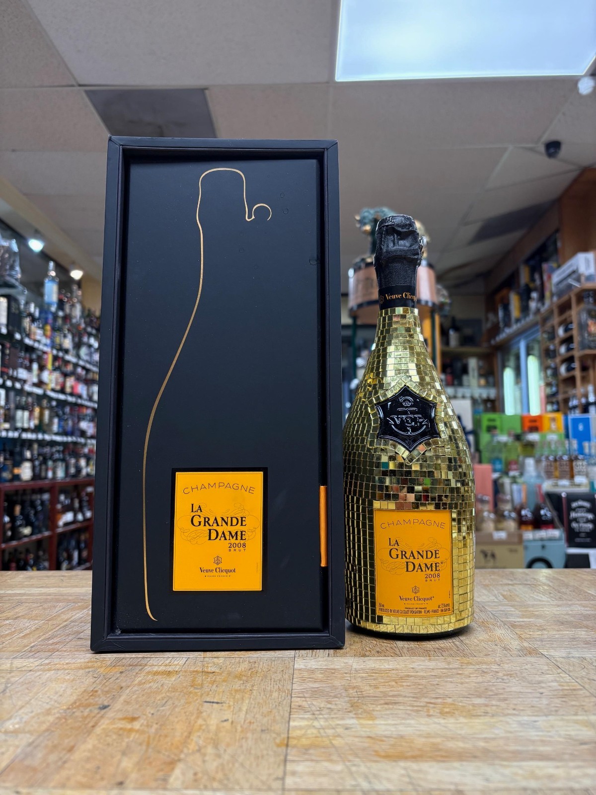 Veuve Clicquot La Grande Dame 2008 (Disco Glam Edition) 750ml