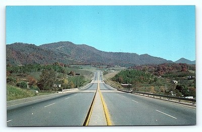 Postcard Postcard: Interstate 40 mountain scene, WNC