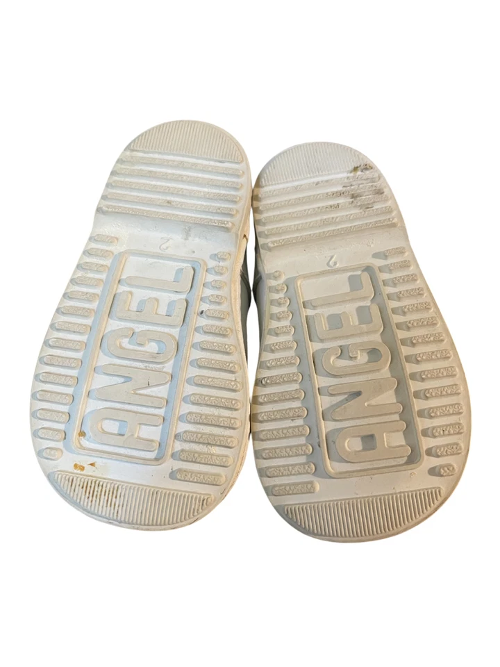 Angel Brand Baby Shoes Size 2 White Straps w Snaps - Image 2 of 4