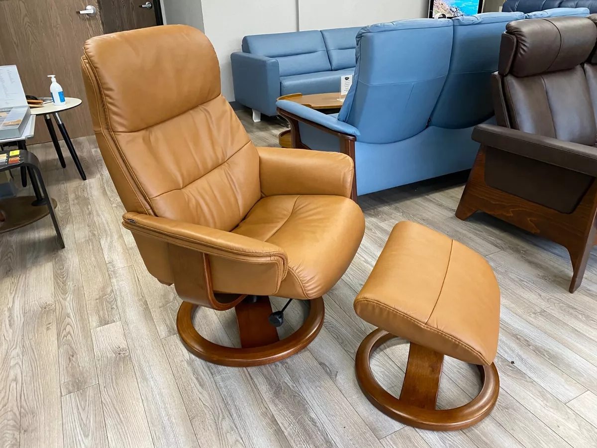 Fjords Anne Leather Large Ergonomic Recliner Chair and Ottoman in