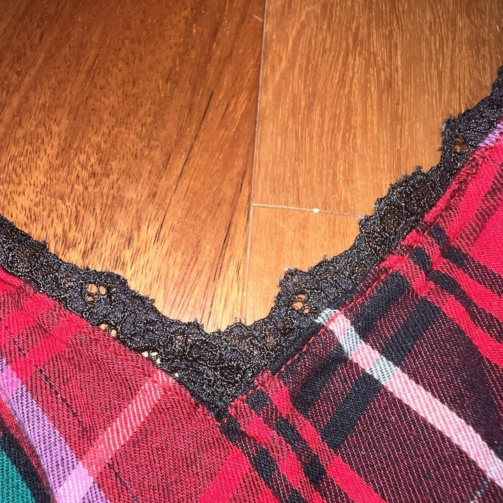 UNDERCOVER Victoria Secret Abito rosso a quadri con scollo a V Piccolo