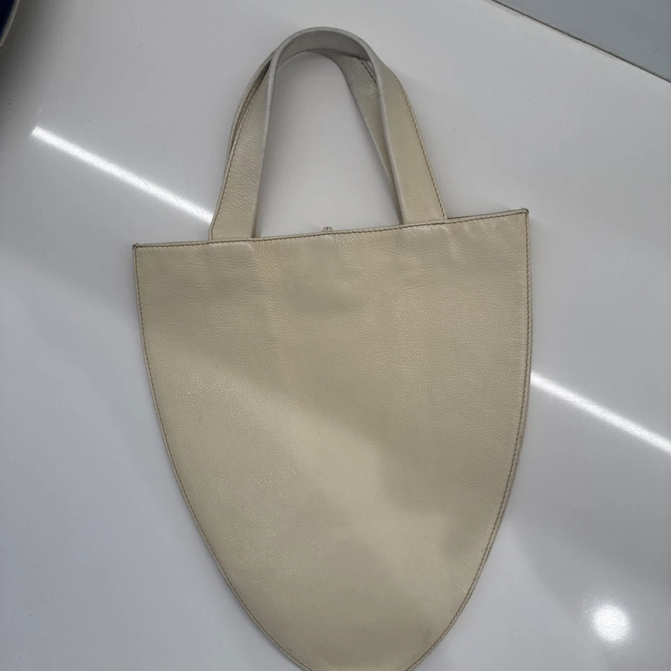 Tumi 意大利制造女式泪滴霜彩色皮革钱包 — 第 2/4 张图片