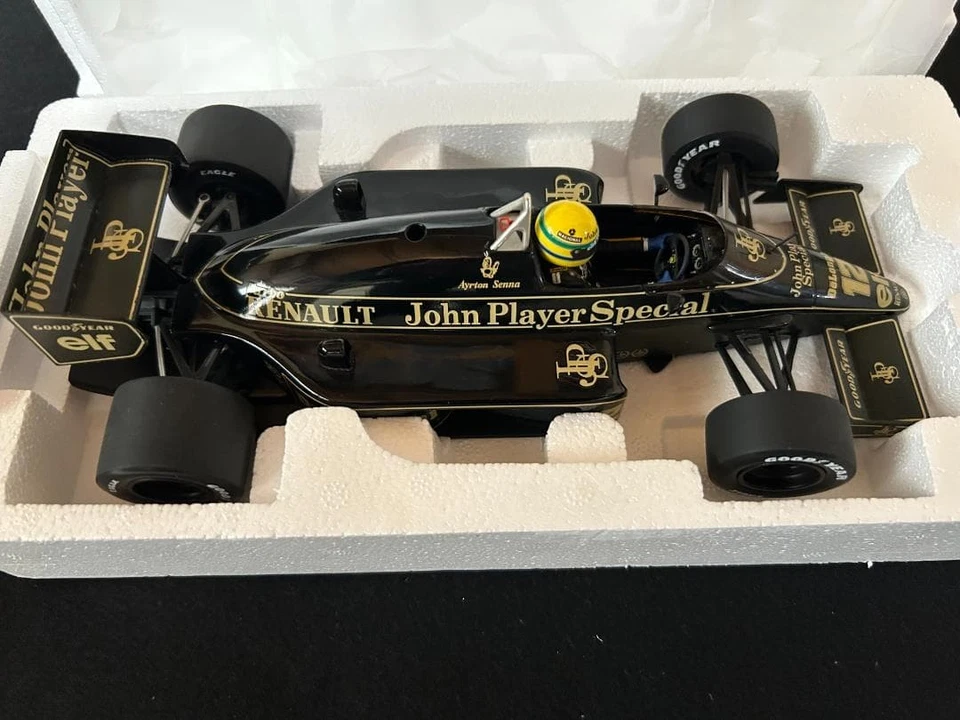 Minichamps Lotus Renault 98T scala 1/18 pressofuso modello JPS A. Senna - Immagine 3 di 4