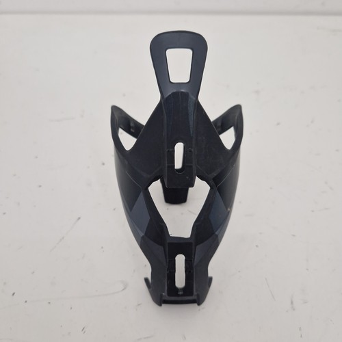 Elite Vico Carbon water bottle cage. - Picture 5 of 8