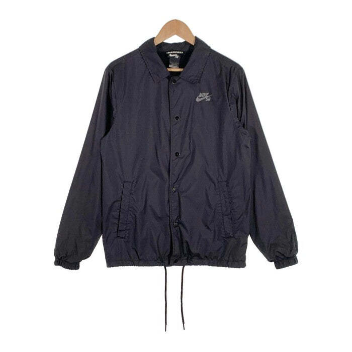 nike sb アシスタントコーチジャケット 保温力と耐水性に優れたNIKE SB アシスタントコーチジャケット