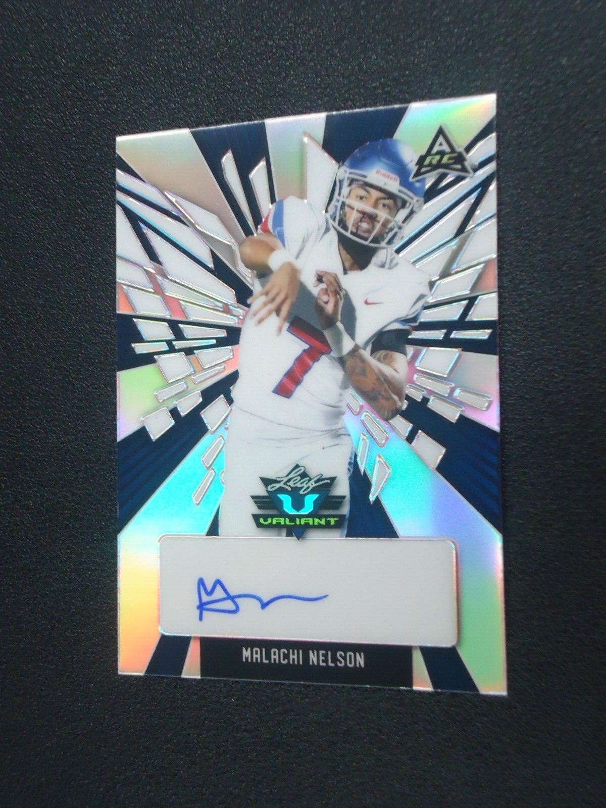 Malachi Nelson 2022 LEAF VALIAN BLACK AND SILVER 9/20 AUTO Card #BAMN1