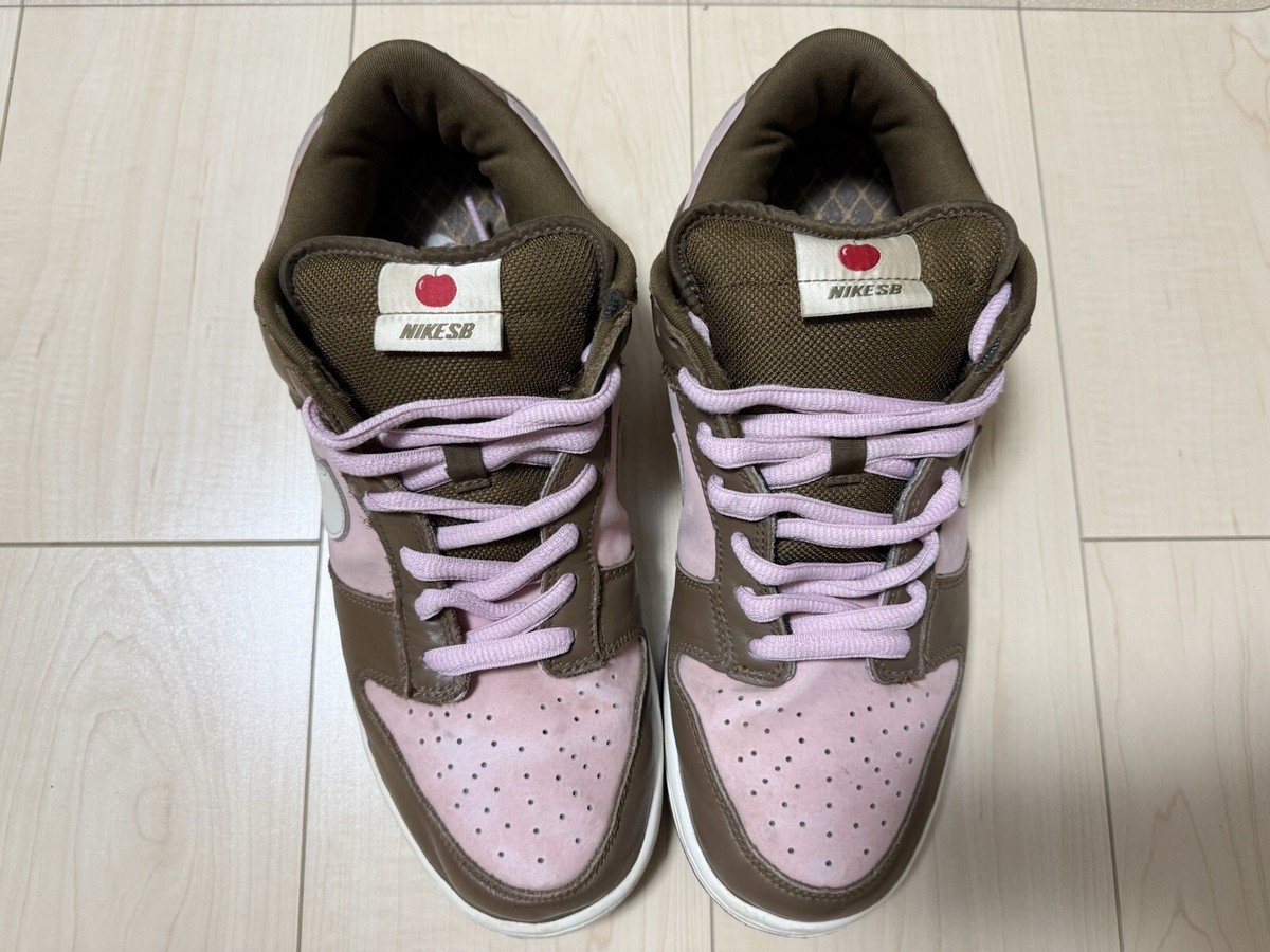 Nike cherry SB dunk stussy 希少 未使用品 激レア 入手困難レアコラボダンク！ナイキ SB x Stussy 偽物 Dunk Low