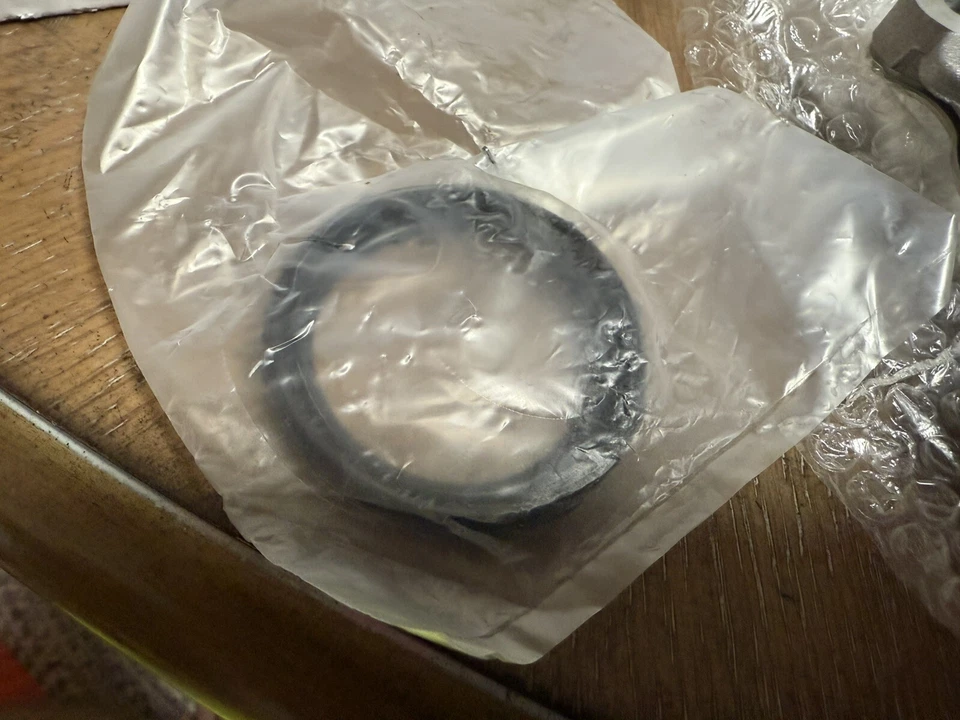 Bomba de agua del motor con junta Ford F-150, Transit, Lincoln Navigator V6 3,5 L Foto 4 de 4