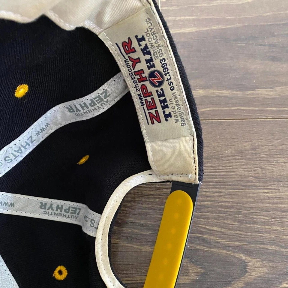 vintage NHL Pittsburgh Penguins side patched embroidered snapback Size;Adjustab - Image 4 of 4