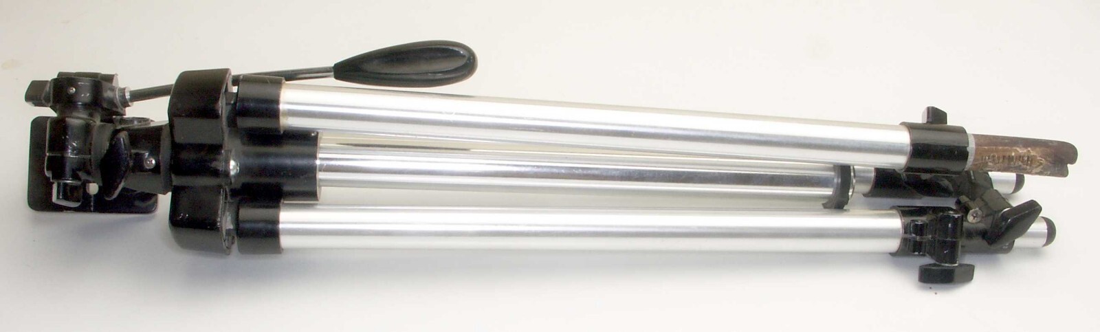 Goldcrest 675 L Tripod with three-way head - EXC condition - useable to 36"