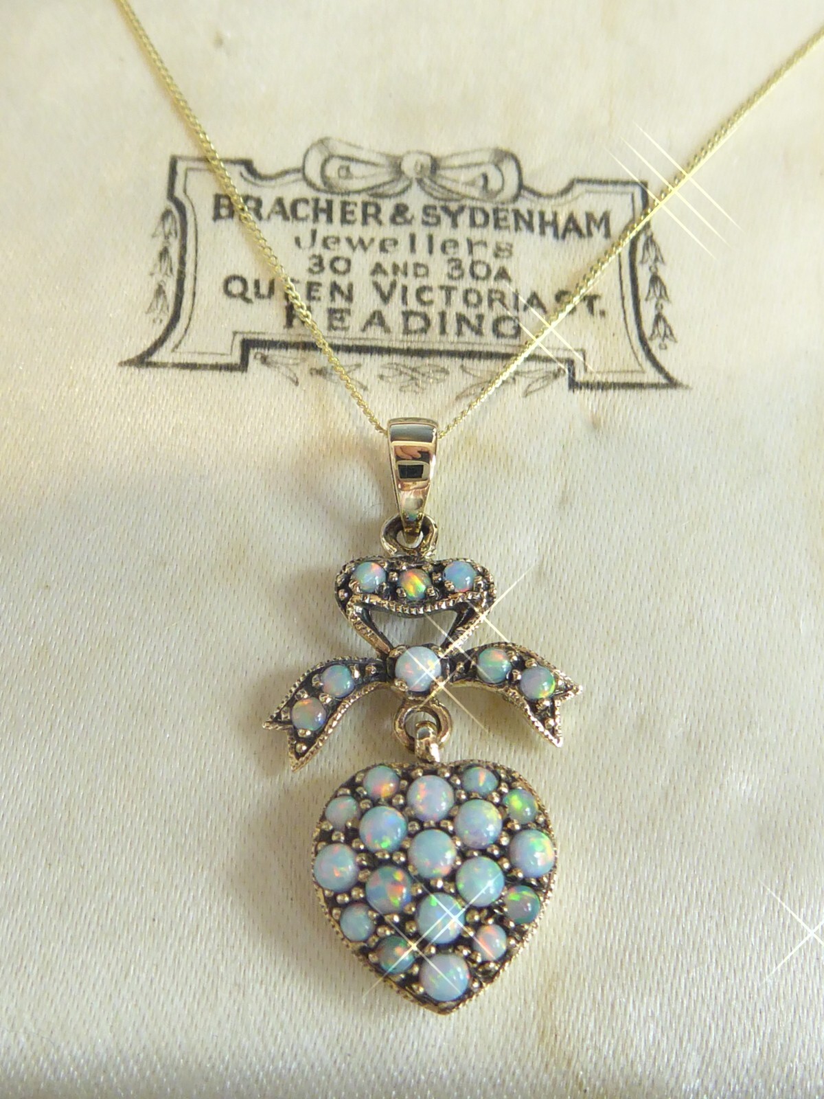 9ct Solid Gold Opal set Victorian Styled Heart Sh… - image 8