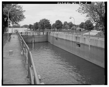 5. VIEW NORTHWEST, lower gate lock - DePere Lock & Dam, Fox River James