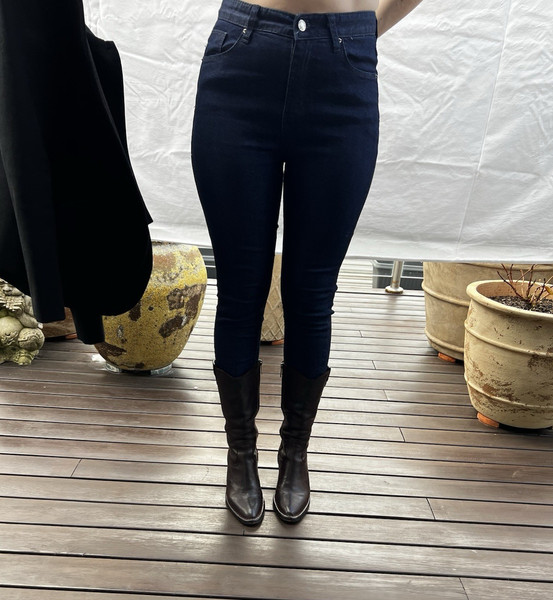 "-5KG JEANS" Women's Dark Wash Blue Denim Skinny Jeans - Size 28 - Korean Brand