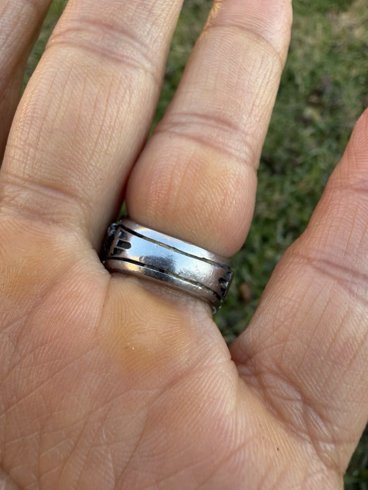 Hunter Huss High School Class Ring - image 10