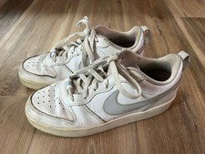Girls or Boys Nike Court Borough Low White Tennis Sneakers Shoes sz 7Y