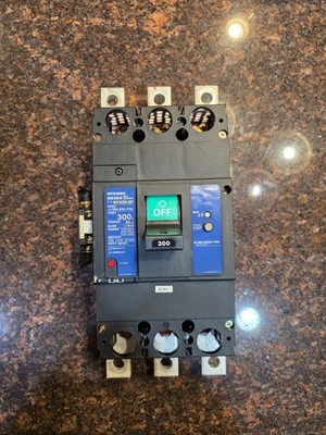 MITSUBISHI NV400-SP CB BREAKER 300A 3 POLE 100-415VAC  W/ALARM AND AUX CONTACTS