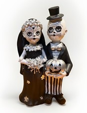 HALLOWEEN DAY OF THE DEAD SKELETON COUPLE BRIDE AND GROOM 9 INCHES RESIN