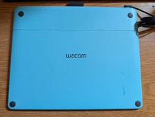 Wacom Intuos CTH-690/K1 Comic Art Pen Touch Tablet