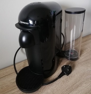 Nespresso Vertuo Plus GCB2 Kaffeemaschine Kapseln Pods Kaffeemaschine Schwarz