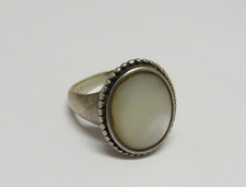 925 Sterling Silver Vintage Mother-of-Pearl Ring Size 10 or 11
